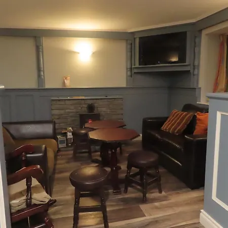 Charming House Near With Bar And Billiards Hébergement de vacances